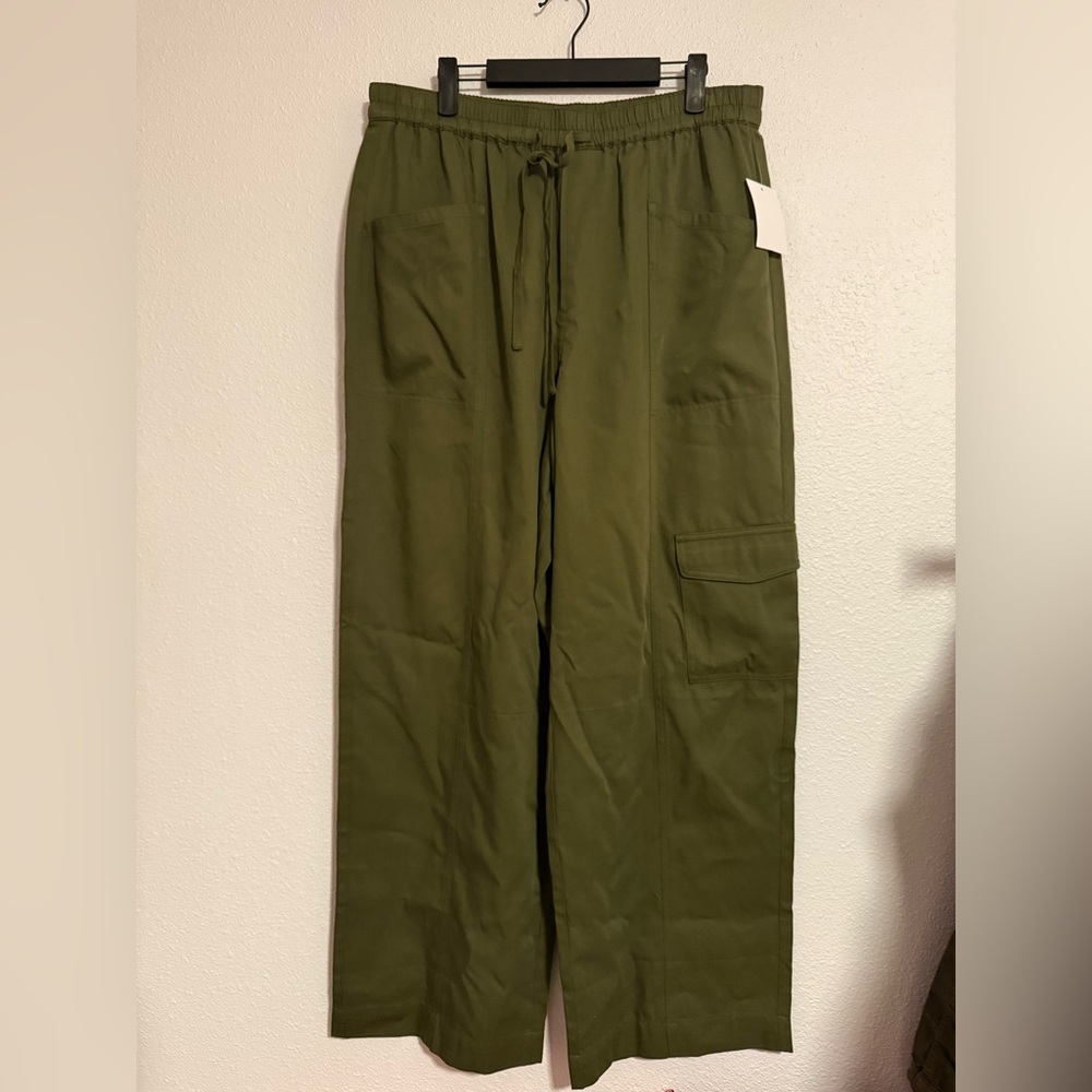 Madewell Straight Cargo Pants in Softdrape - Picture 3 of 10